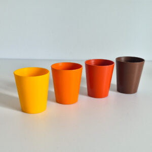 Lot de 4 mini gobelet Tupperware vintage